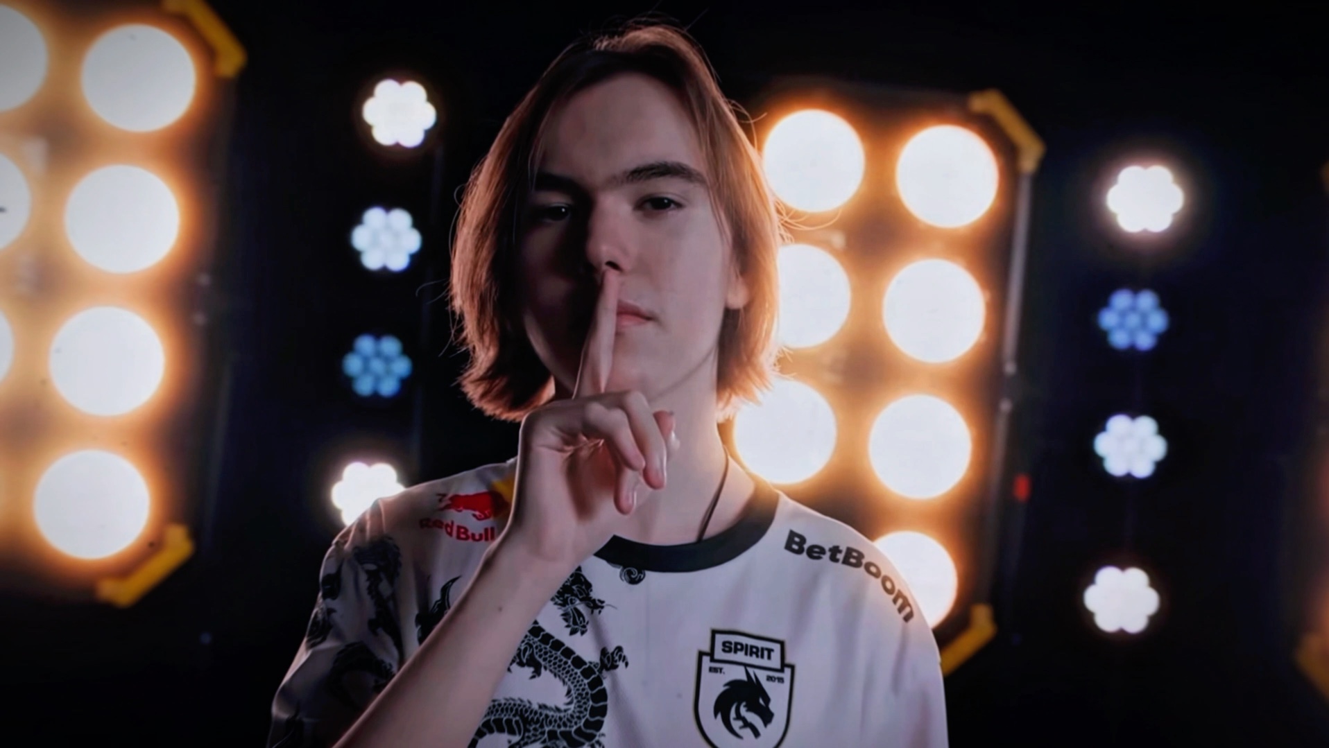 Dplus KIA 击败 Hanwha Life Esports 在 LCK 2025 赛季