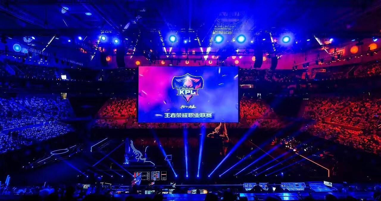 Legacy 震惊地在 2025 年 BLAST.tv 奥斯丁 Major 中以 2：0 击败 FaZe 晋级第三阶段